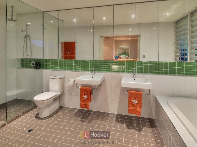77 Janda Street, Robertson QLD 4109
