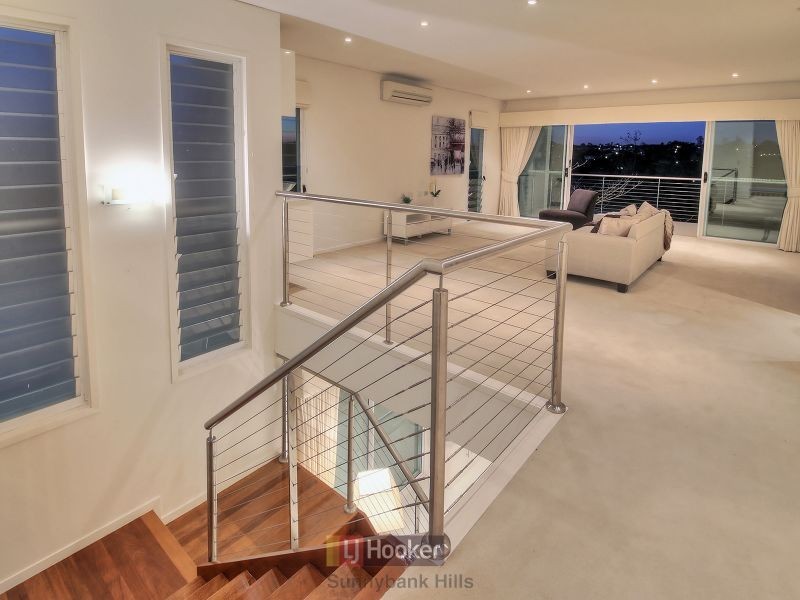 8 Silverbirch Close, Eight Mile Plains QLD 4113