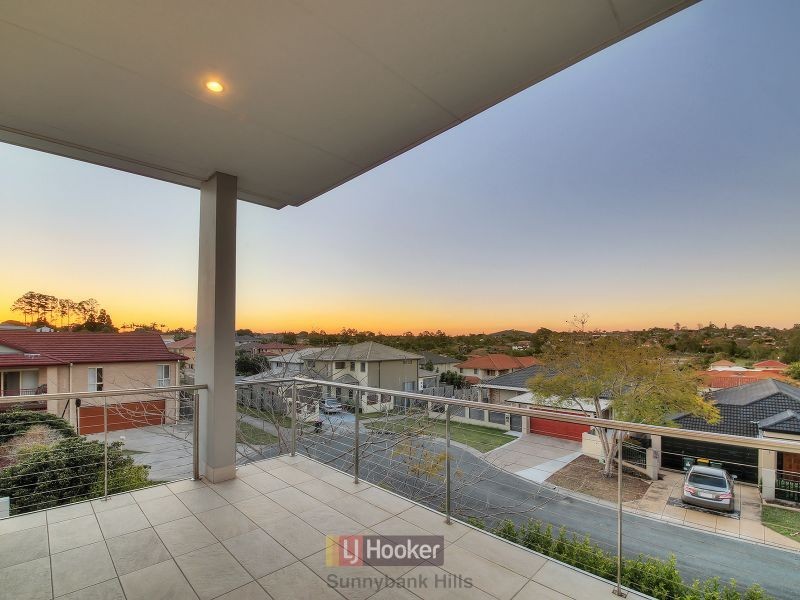 8 Silverbirch Close, Eight Mile Plains QLD 4113