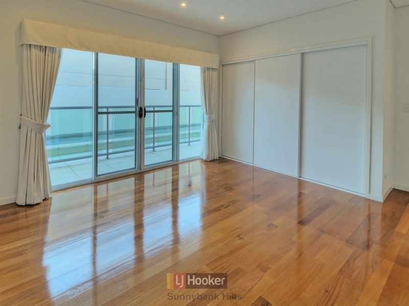 8 Silverbirch Close, Eight Mile Plains QLD 4113