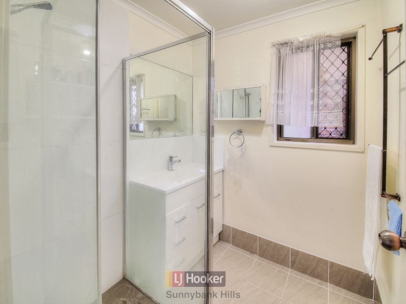 1/36 Hillardt Street, Robertson QLD 4109