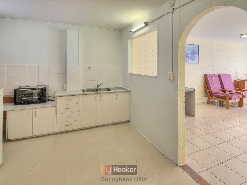 1/36 Hillardt Street, Robertson QLD 4109