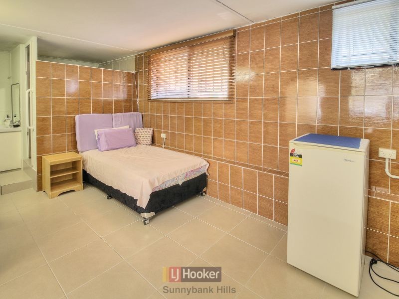 1/36 Hillardt Street, Robertson QLD 4109