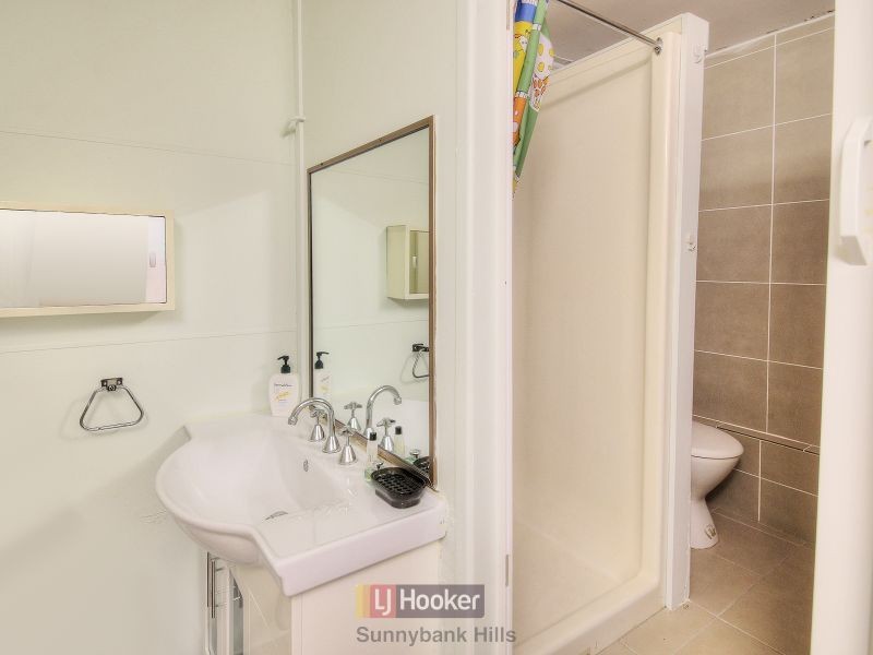 1/36 Hillardt Street, Robertson QLD 4109