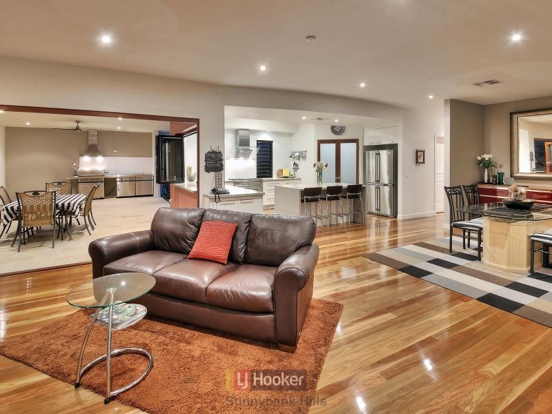 37 Freycinet Place, Calamvale QLD 4116