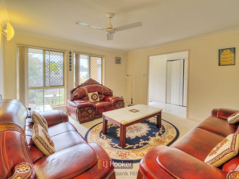 72 Lancaster Circuit, Stretton QLD 4116