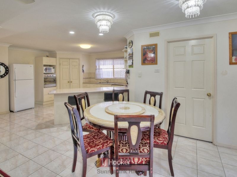 72 Lancaster Circuit, Stretton QLD 4116