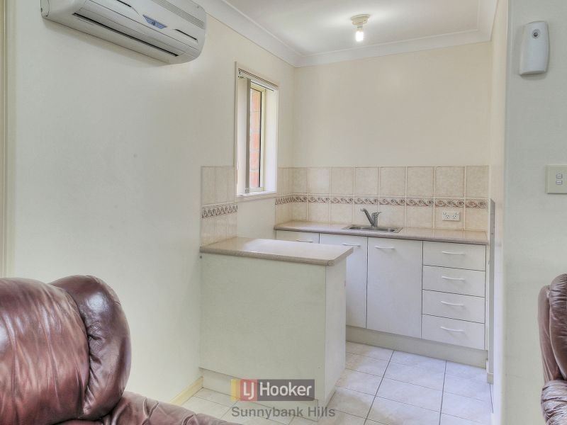 72 Lancaster Circuit, Stretton QLD 4116