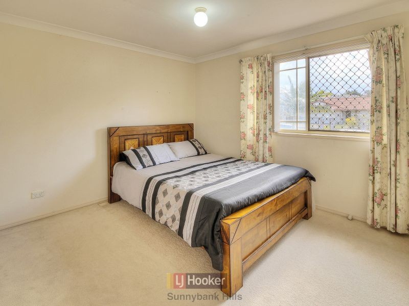 72 Lancaster Circuit, Stretton QLD 4116