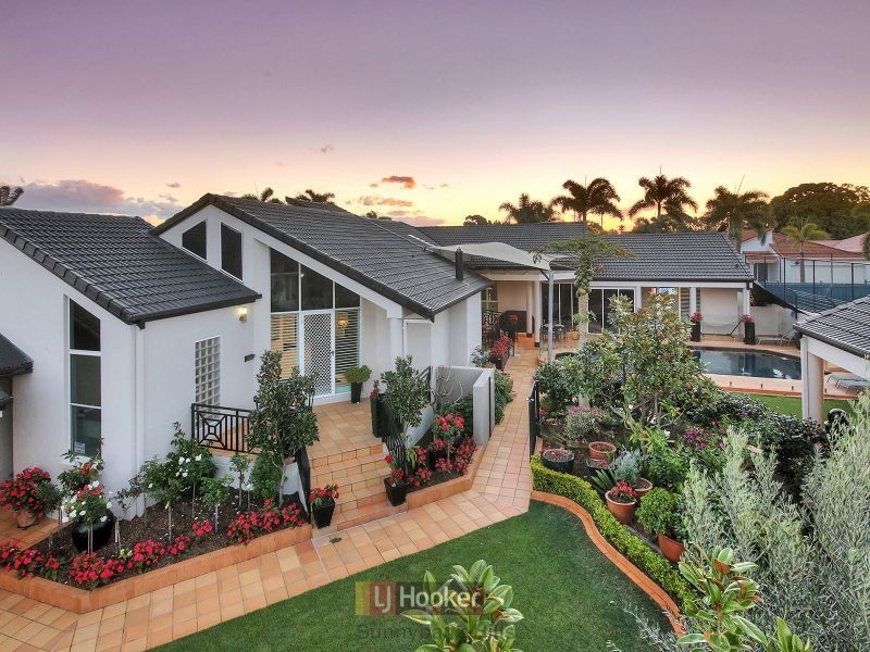 11 Capstan Place, Macgregor QLD 4109