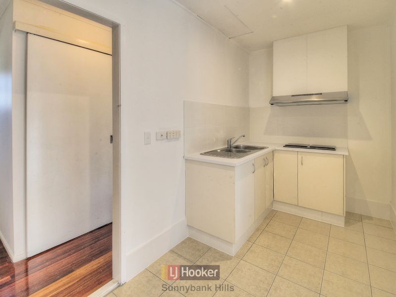 4 Sunderland Street, Macgregor QLD 4109