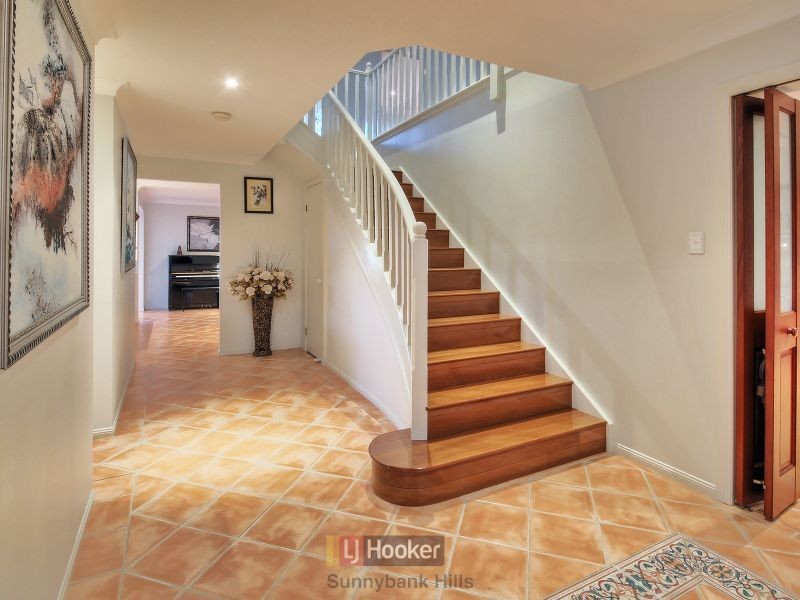 12 Brampton Street, Eight Mile Plains QLD 4113