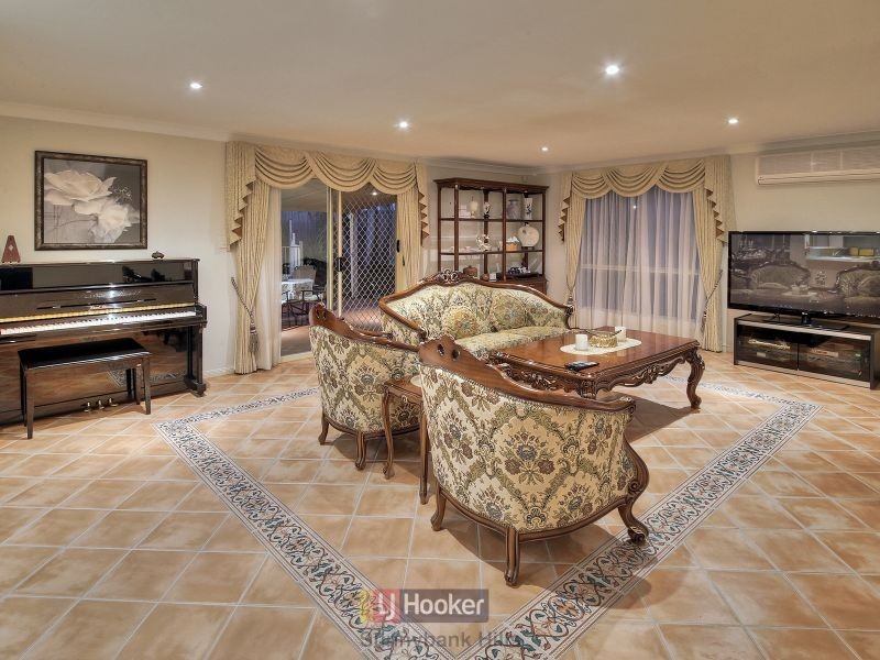 12 Brampton Street, Eight Mile Plains QLD 4113