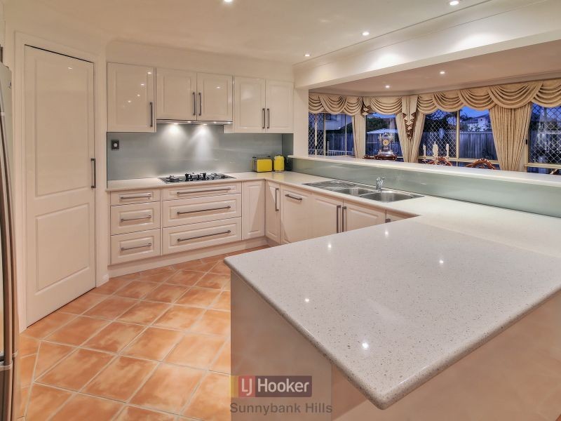 12 Brampton Street, Eight Mile Plains QLD 4113