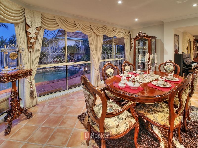 12 Brampton Street, Eight Mile Plains QLD 4113