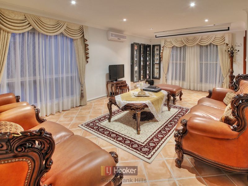 12 Brampton Street, Eight Mile Plains QLD 4113