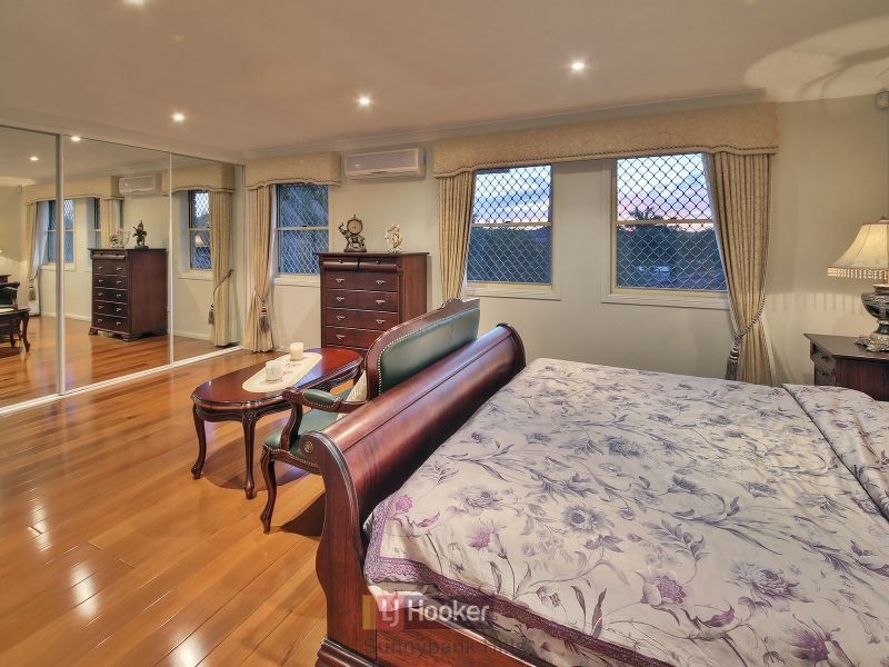 12 Brampton Street, Eight Mile Plains QLD 4113