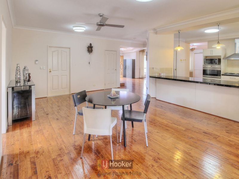 25 Vaucluse Place, Parkinson QLD 4115