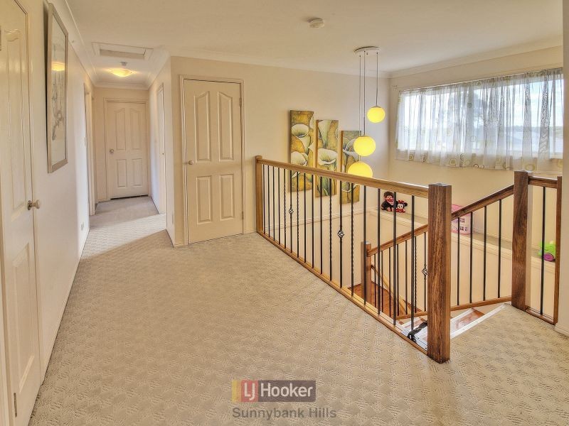 25 Vaucluse Place, Parkinson QLD 4115