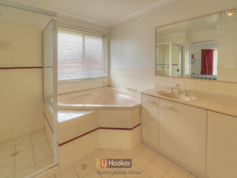 8 Doris Street, Kuraby QLD 4112