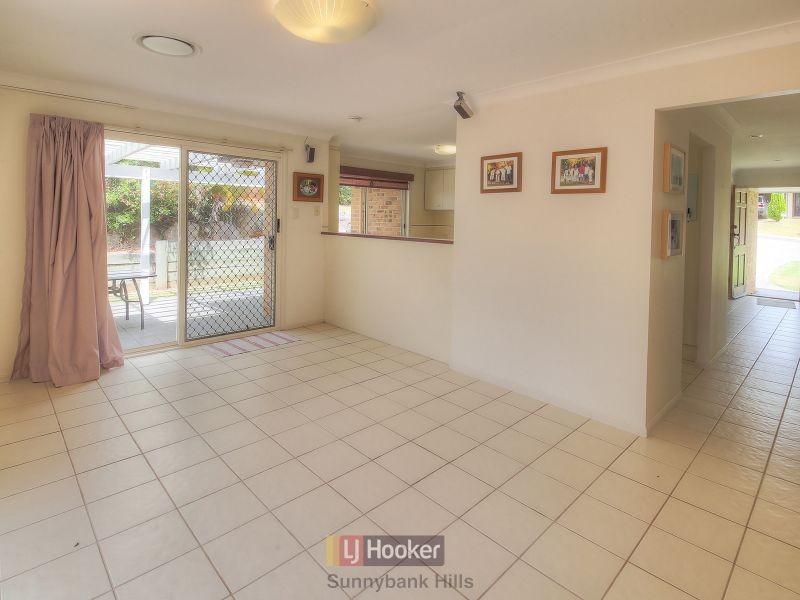 8 Doris Street, Kuraby QLD 4112
