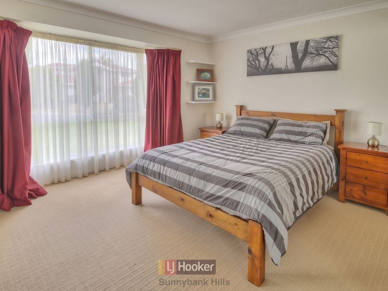 8 Doris Street, Kuraby QLD 4112