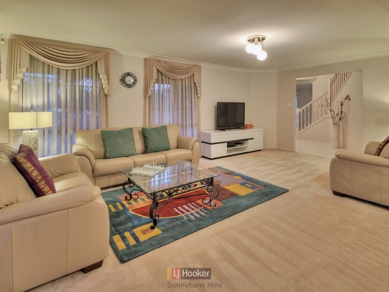 4 Hickory Place, Calamvale QLD 4116