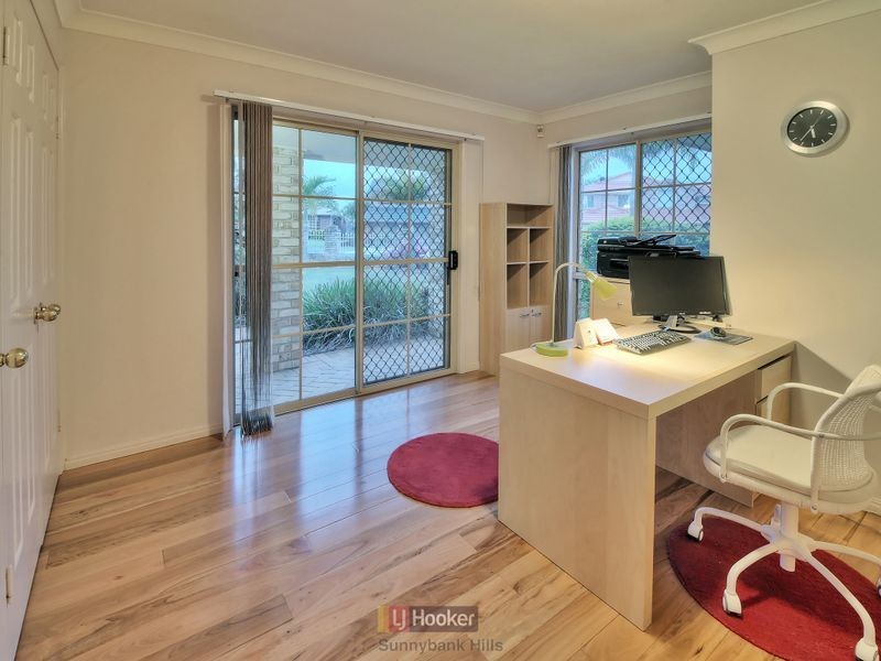 4 Hickory Place, Calamvale QLD 4116