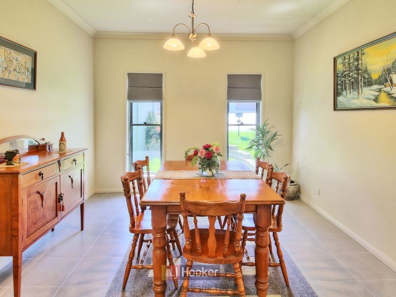21 Girraween Crescent, Parkinson QLD 4115