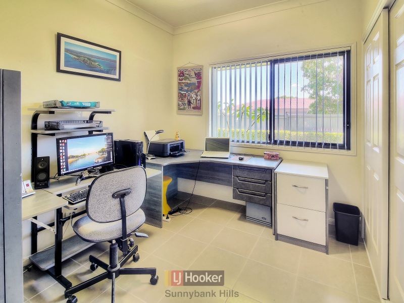 21 Girraween Crescent, Parkinson QLD 4115
