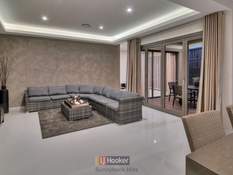 6 Peachtree Place, Stretton QLD 4116