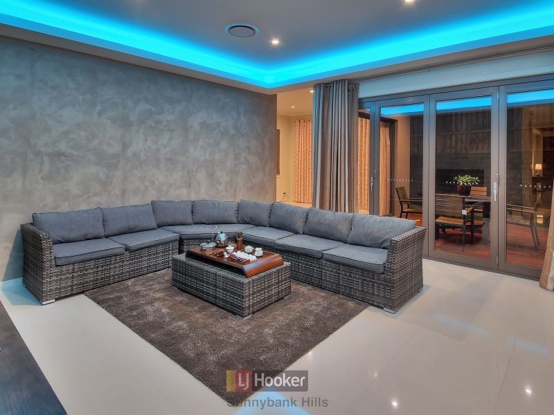 6 Peachtree Place, Stretton QLD 4116