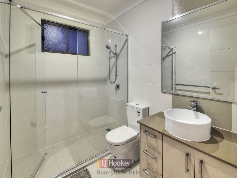 6 Peachtree Place, Stretton QLD 4116