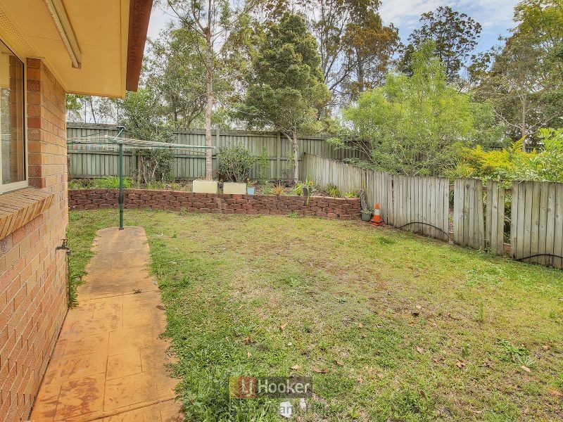 82 Candytuft Place, Calamvale QLD 4116