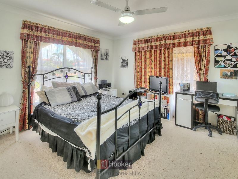 4 Prospect Street, Parkinson QLD 4115