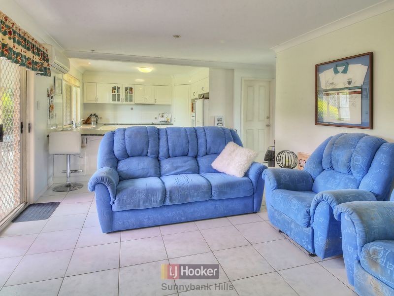 4 Prospect Street, Parkinson QLD 4115