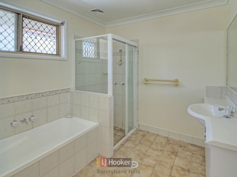 90 Benhiam Street, Calamvale QLD 4116