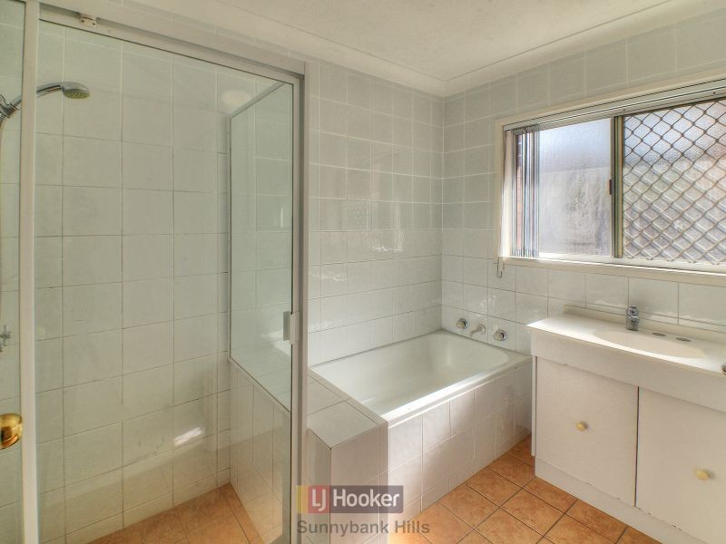 12 Ervatamia Street, Runcorn QLD 4113