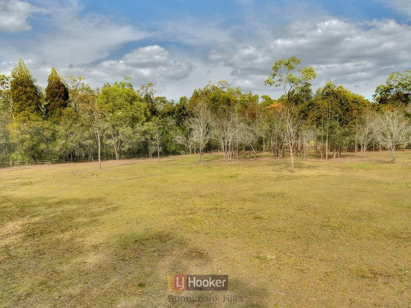 51 Hunter Road, Greenbank QLD 4124