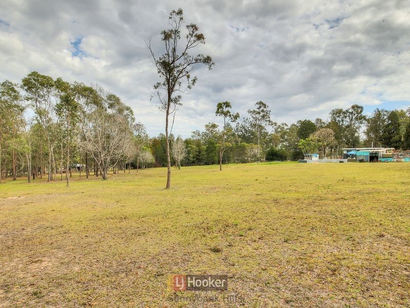 51 Hunter Road, Greenbank QLD 4124