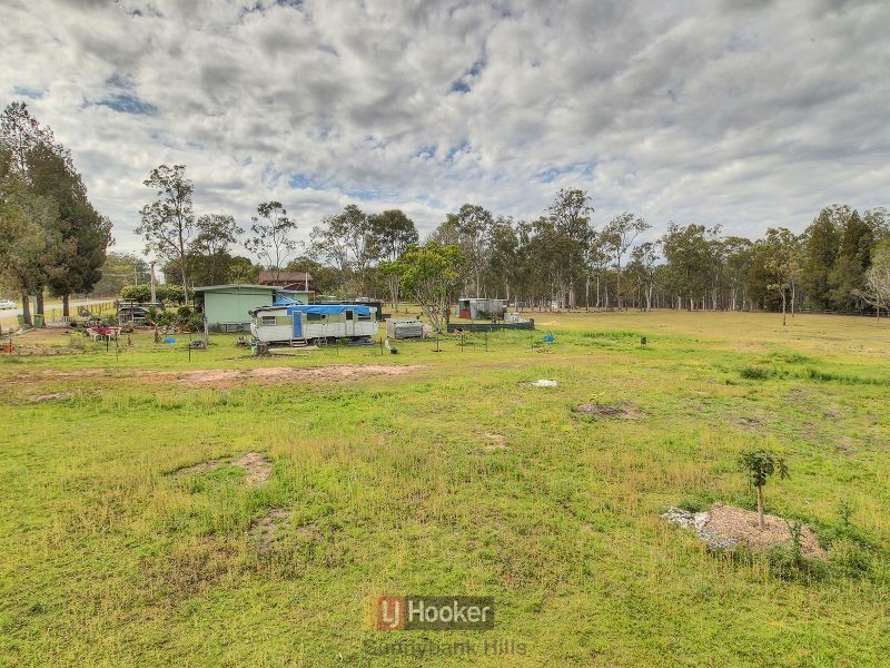 51 Hunter Road, Greenbank QLD 4124