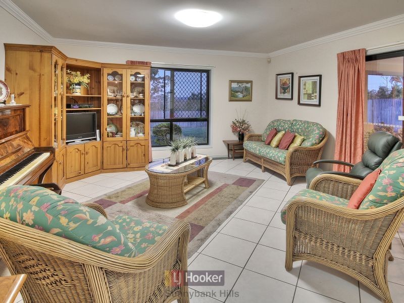 153 Lancaster Circuit, Stretton QLD 4116