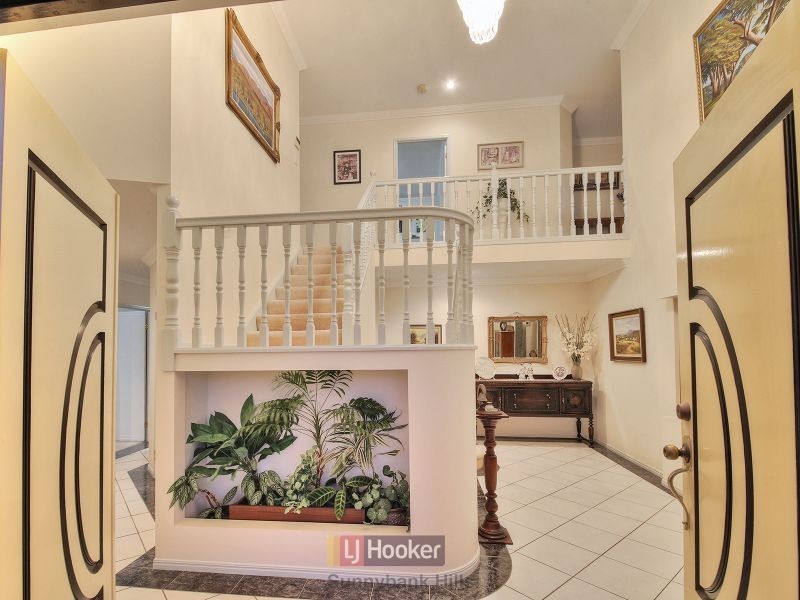 153 Lancaster Circuit, Stretton QLD 4116