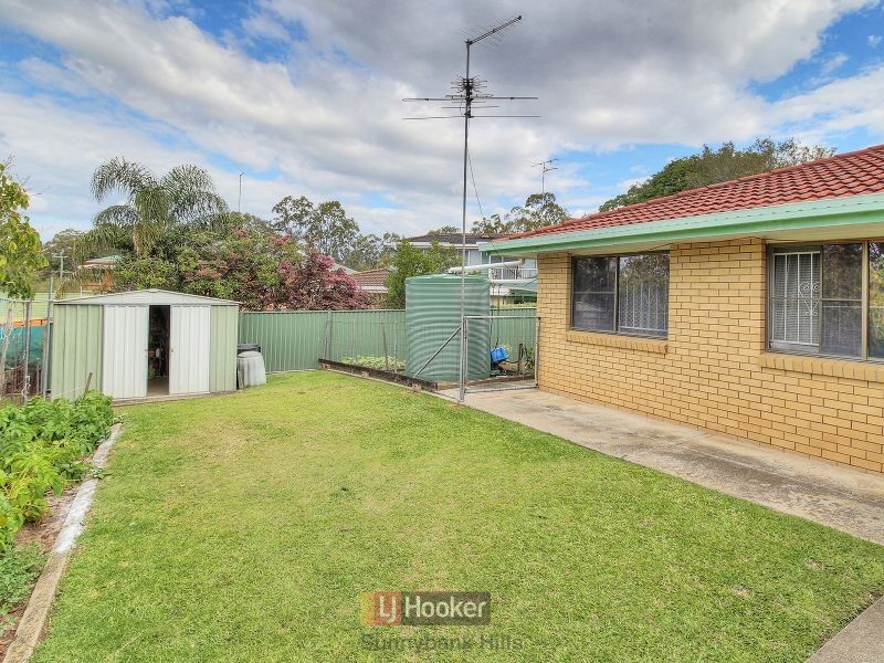 86 Granadilla Street, Macgregor QLD 4109