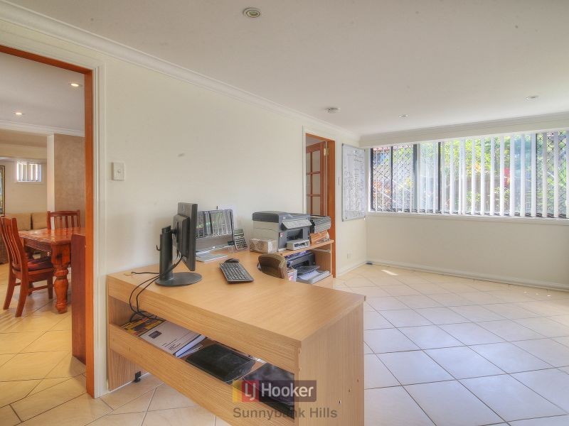 14 Lorrimore Street, Macgregor QLD 4109