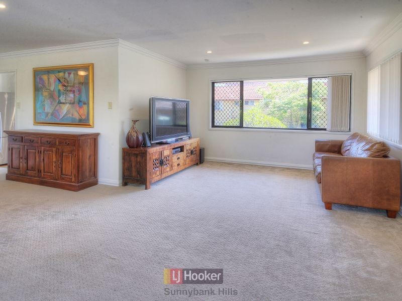14 Lorrimore Street, Macgregor QLD 4109