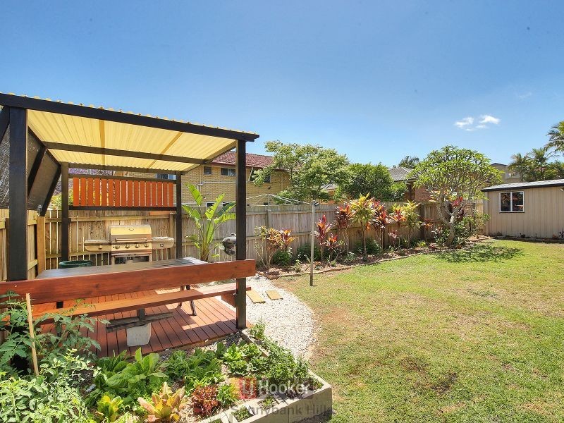 14 Lorrimore Street, Macgregor QLD 4109