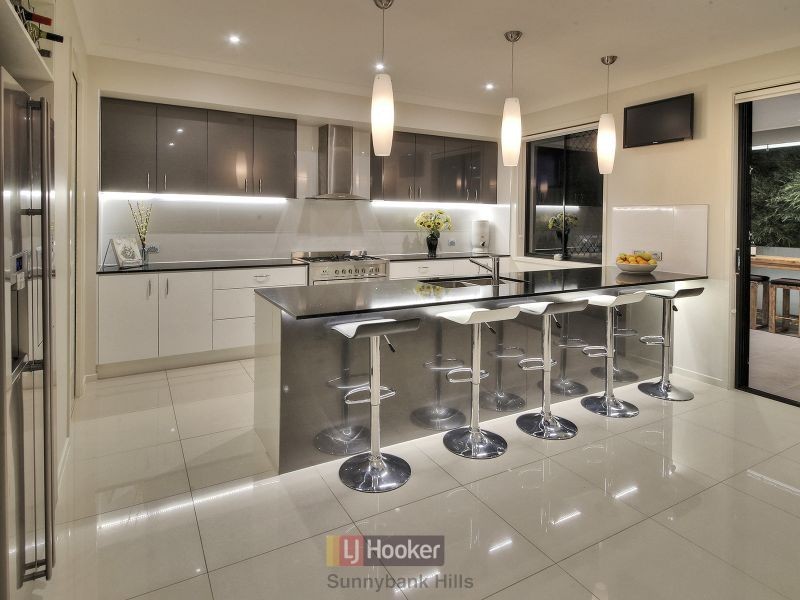 15 Headland Street, Sunnybank QLD 4109