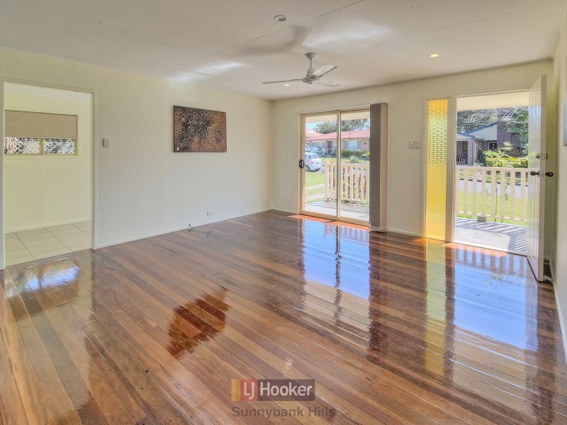 8 Bart Street, Rochedale South QLD 4123