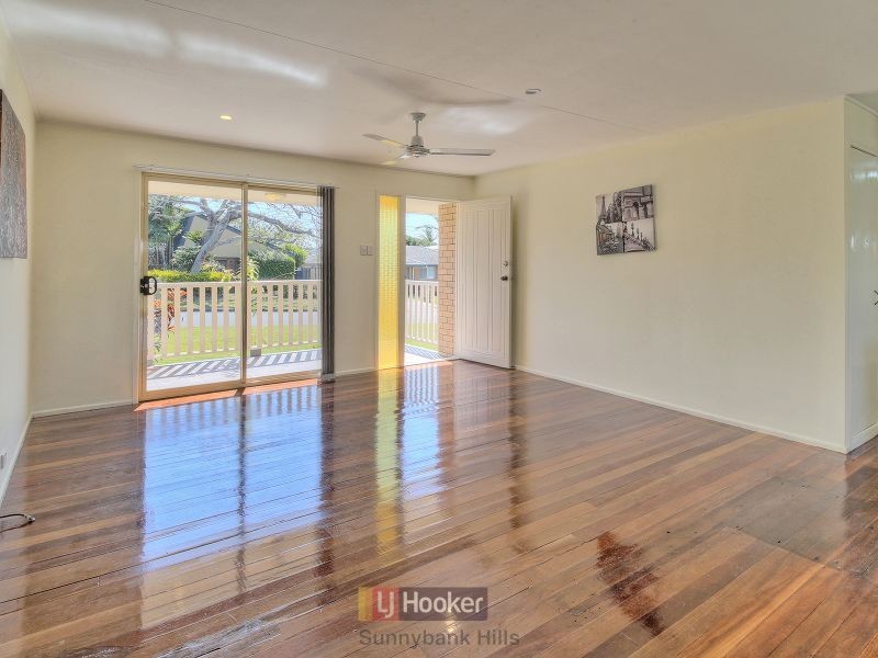 8 Bart Street, Rochedale South QLD 4123